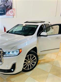 GMC Acadia